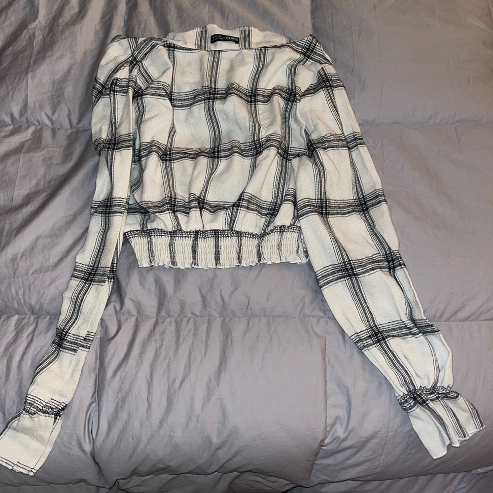 Long sleeve crop top